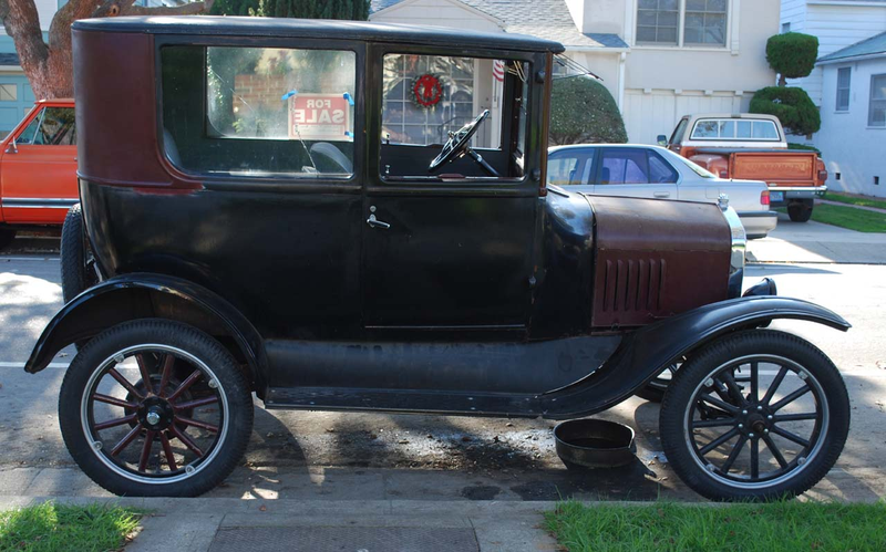 Illustration for article titled 1924 Ford Model T Tudor